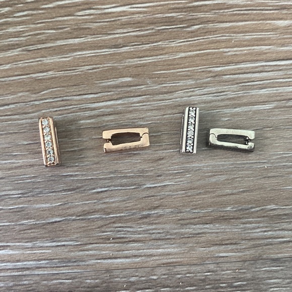 Pandora rose gold Reflexions bracelet set with 4 clasps and opener. - Picture 4 of 12